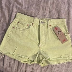 Size 27 Levi’s 501 high rise shorts